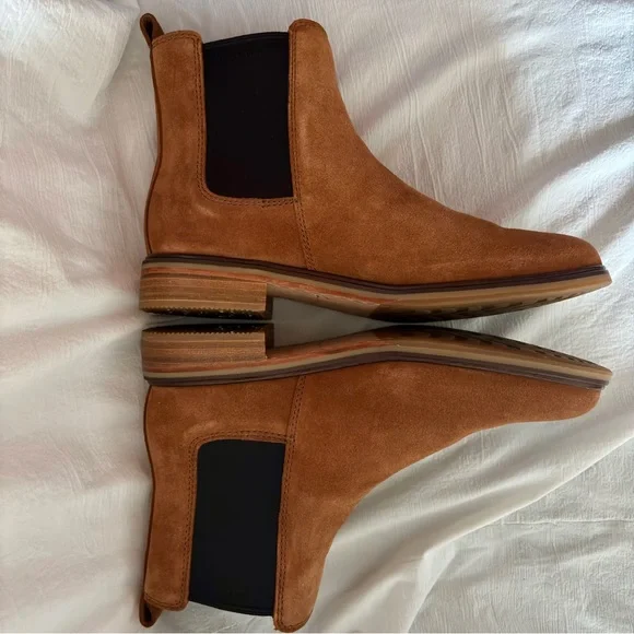 Clarks Women’s Arlo Chelsea Boots Suede Leather Size 10 Pull On - Picture 4 of 13